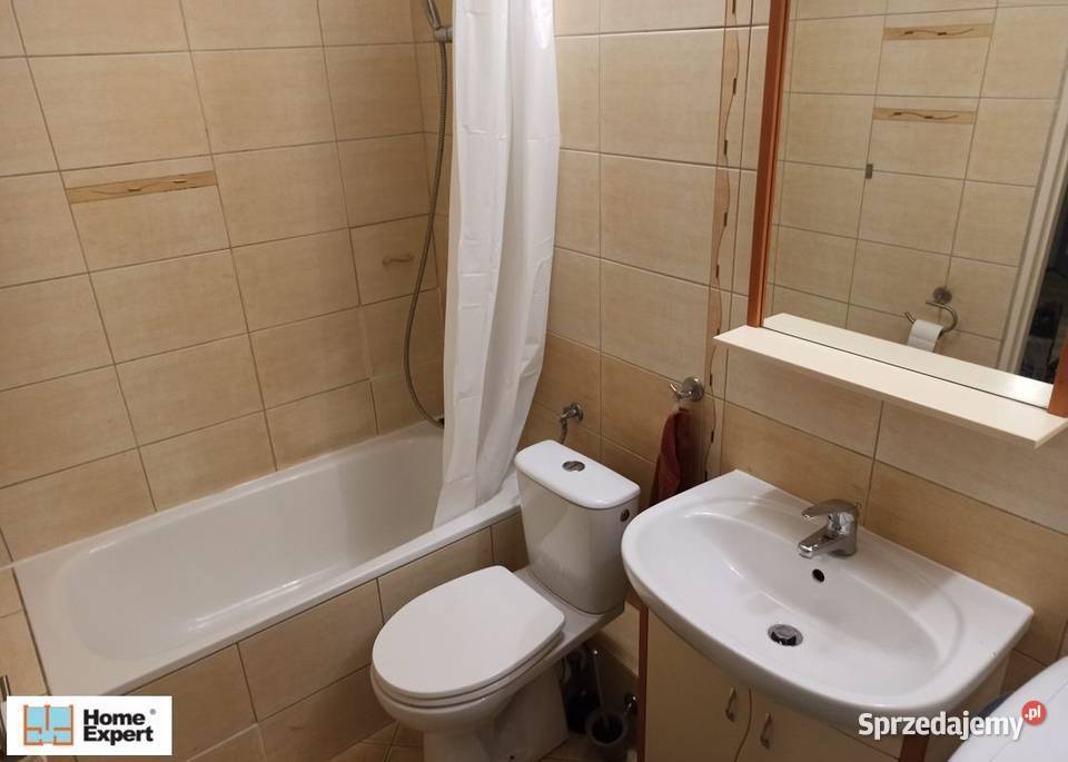 2pok 48met Sky Tower BALKONPIWNICAWINDA Wrocław parter