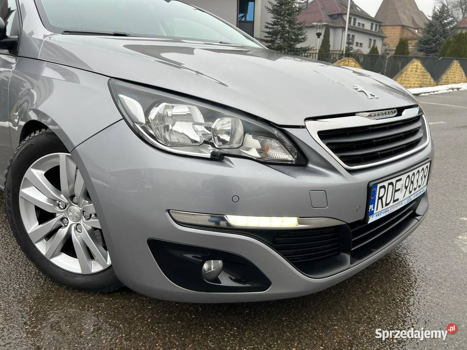 Peugeot 308 kombi 20 diesel 150 Navi kamera