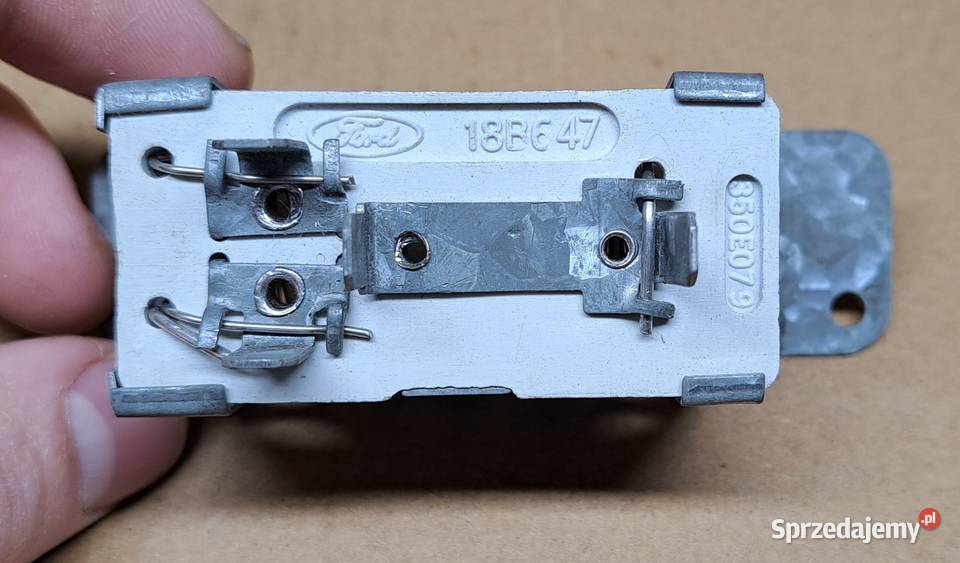 REZYSTOR OPORNICA NAWIEWU DMUCHAWY FORD TRANSIT Mielęcin