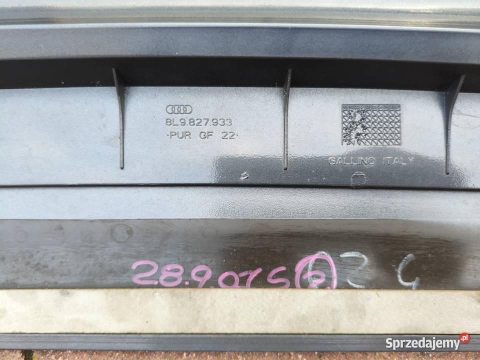 Lotka Spoiler Klapy Audi A3 S3 8L 8L9827933 LY7K osobowe