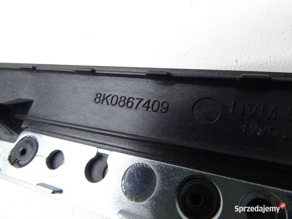 LISTWA DEKOR BOCZKA DRZWI LEWY PRZÓD 8K0867409J sprzedam
