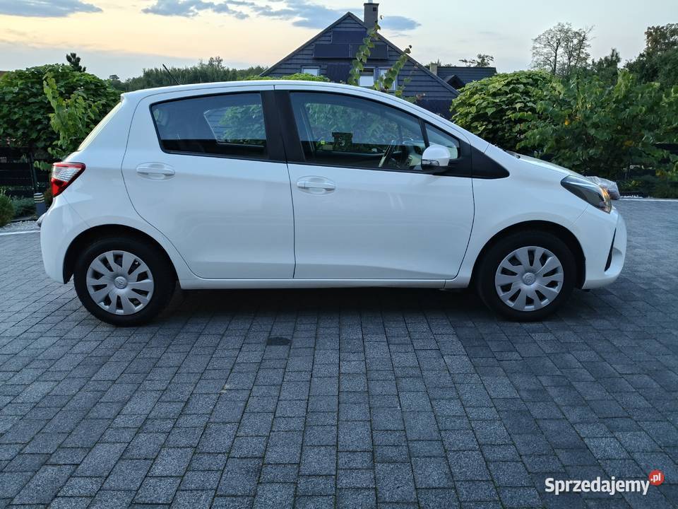 Toyota Yaris 15111 Salon Polskaserwis Zarejestrowany w Polsce