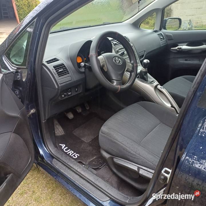 Sprzedam Toyota auris 14 benzynagaz elektrochrom. lusterka boczne Lipienice