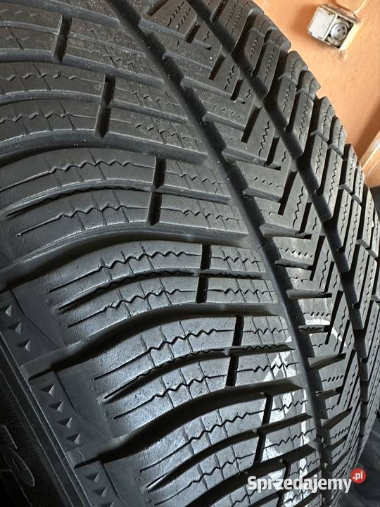 Michelin Pilot Alpin 255 45 19 104V DOT 4721 V do 240 km/h Samochodowe