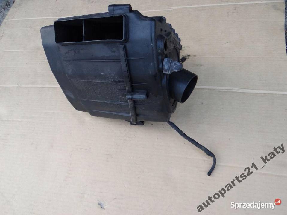 AUDI A8 D3 OBUDOWA FILTRA POWIETRZA 4E0133824K Przemęt
