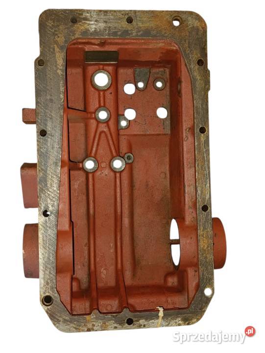 Korpus podnośnika Ursus C385 88100001 z Tyczyn