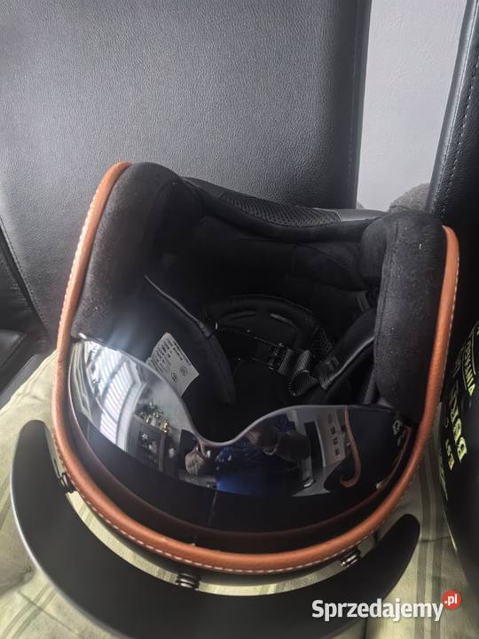 Sprzedam kaski retro L i XL Piła