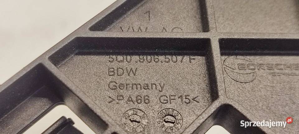 SKODA KAROQ UCHWYT MOCOWANIE STEROWNIKA osobowe