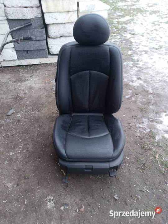 Sprzedam części Mercedes W124 części blacharskie Kozłów Biskupi