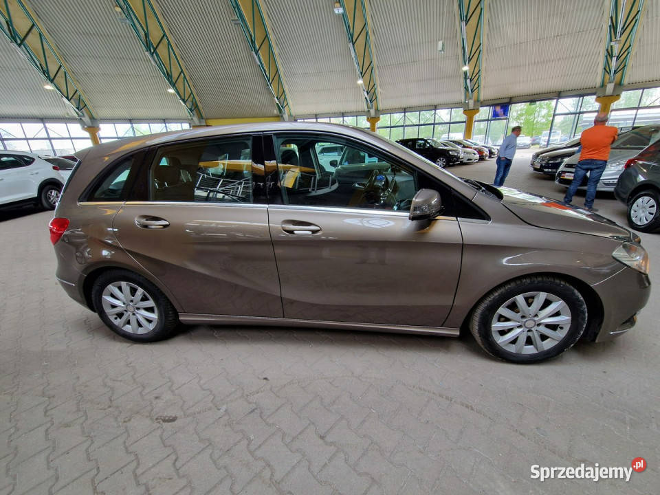 Mercedes B 180 OPIS W PODANEJ ROCZNA GWARANCJA sprzedam