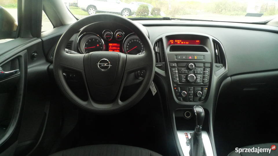 Opel Astra 14T 140 Automat Essentia Hatchback Opel Chorzów