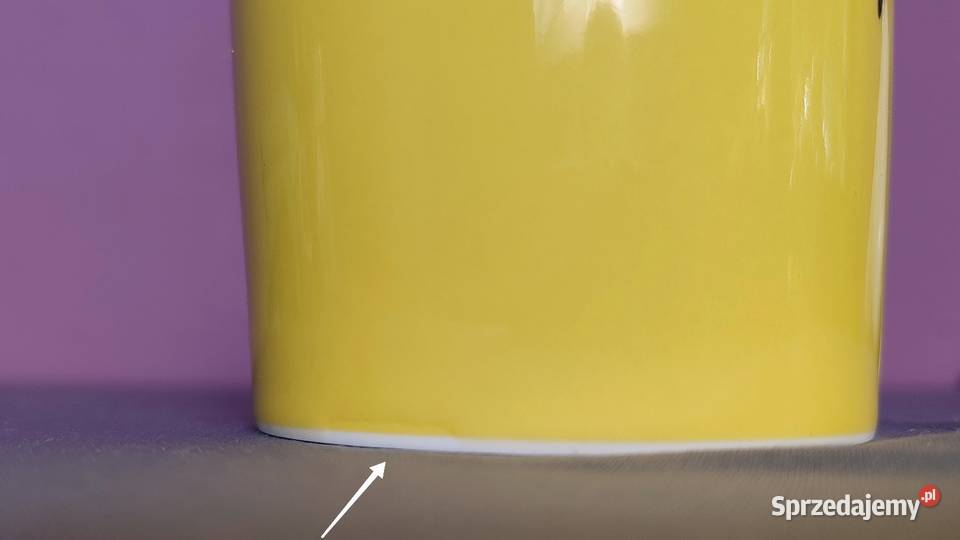 Muminki KUBEK Moomin Arabia MAŁA MI z naklejką Pozostałe Jasień