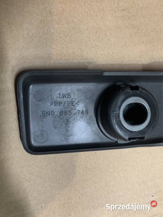 Mocowanie uchwyt kanapy 5N0885749 vw tiguan 5N osobowe Części Szczecin