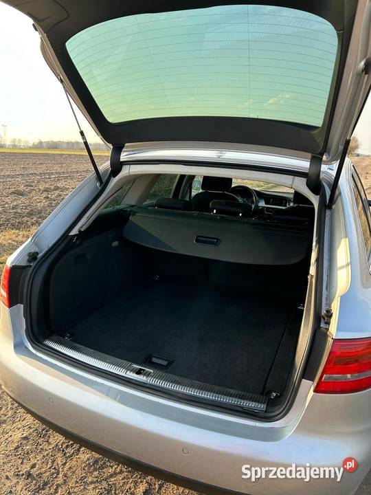 Sprzedam albo zamienię Audi A4 2010 18 160 mały aluminiowe felgi Nur sprzedam