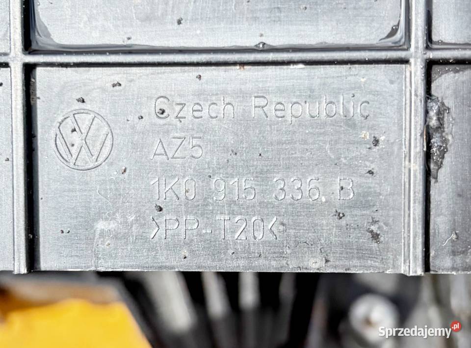 VW AUDI SEAT SKODA PODSTAWA OBUDOWA AKUMULATORA Rok produkcji 2007 mazowieckie Radom