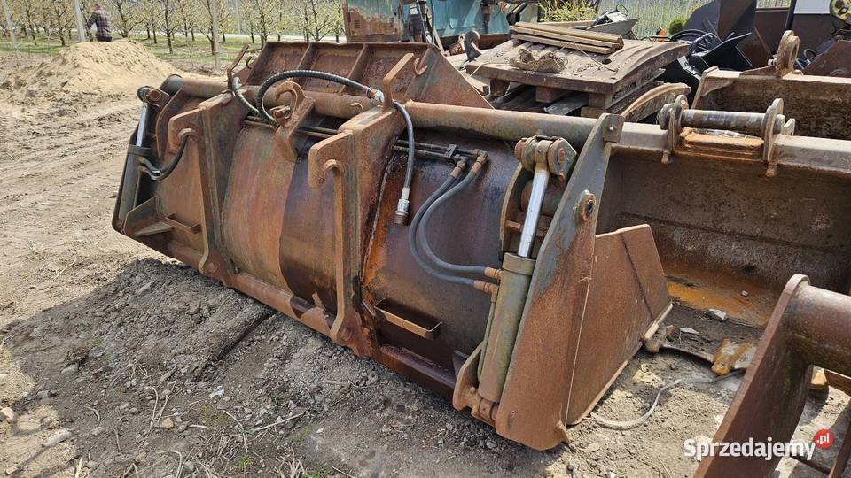 Łyżka 3w1 do ładowarki koparkoładowarki 260