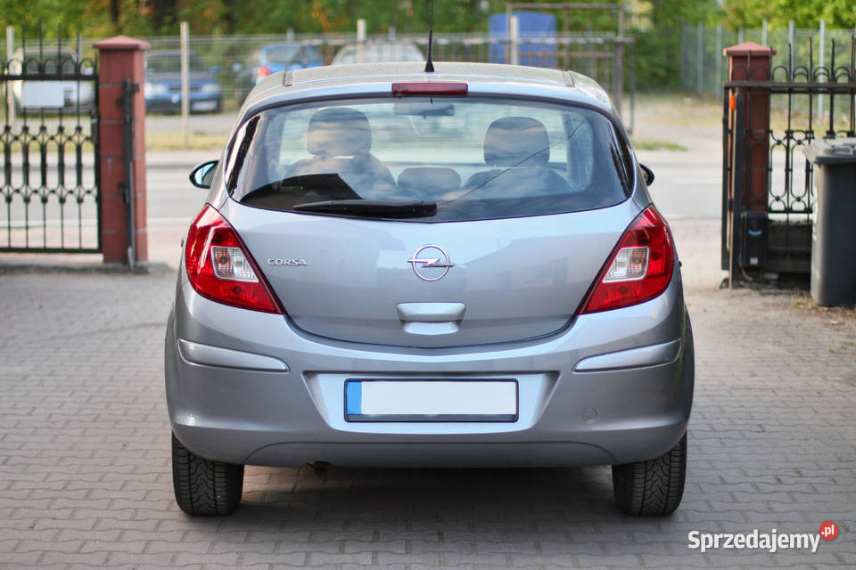 super stan SERWISIE bez wkładu ładny środek nieuszkodzony Corsa Motoryzacja małopolskie