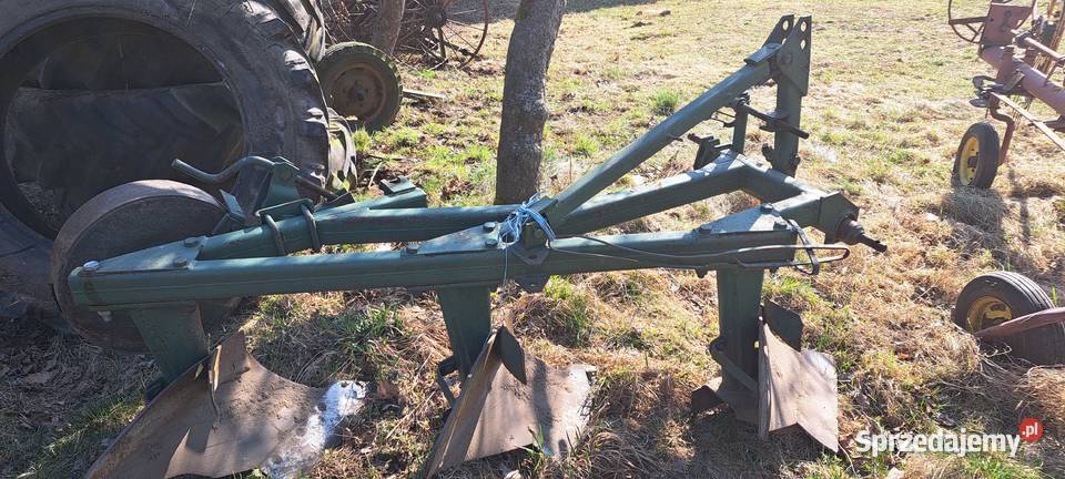 Pług trojskibowy rozsiewacz do nawozu kosiarka Gałki