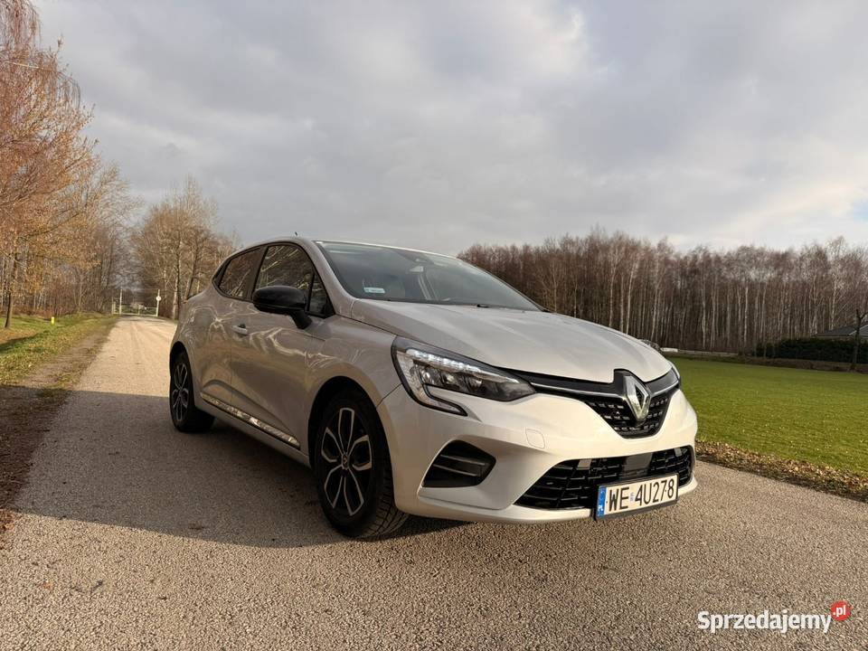 Renault clio V 2022 10b 6b przebieg 14776 Dębica
