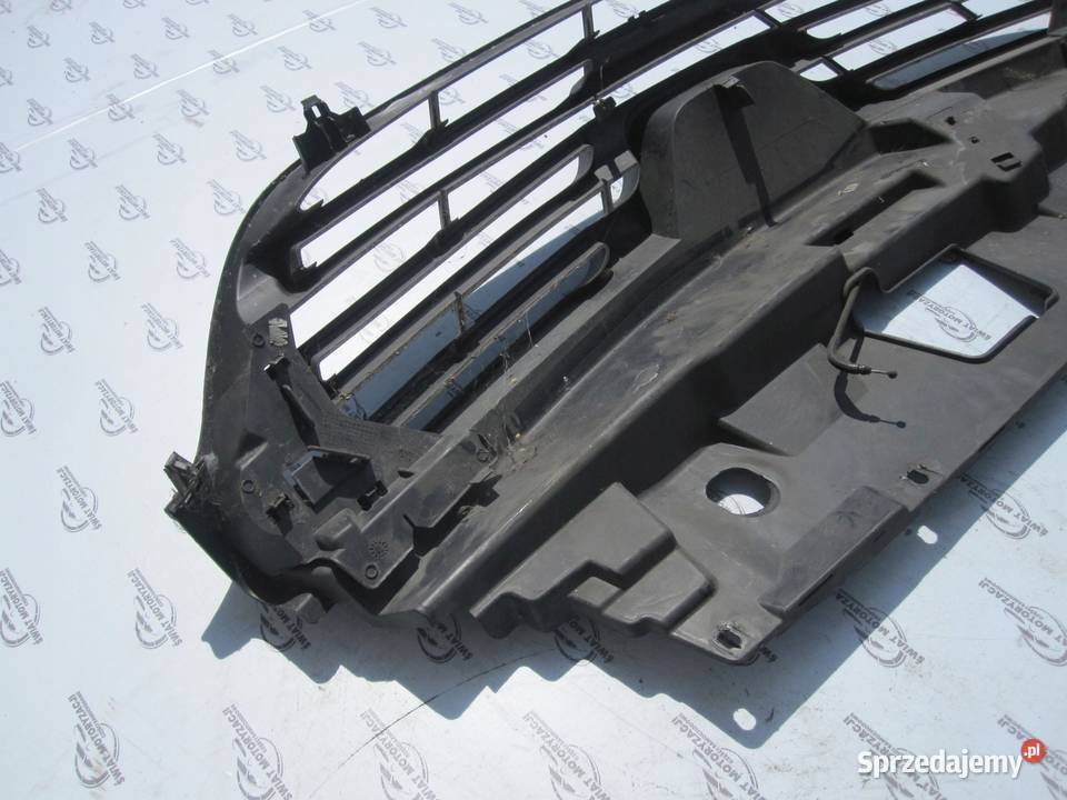 RENAULT TRAFIC III 15r grill atrapa 623108673R świętokrzyskie