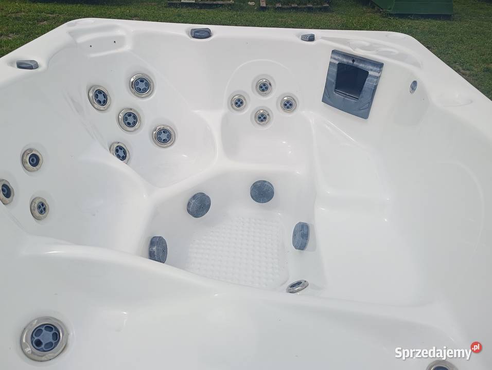 Jacuzzi ogrodowe całoroczne Balboa 210x215 Natalin