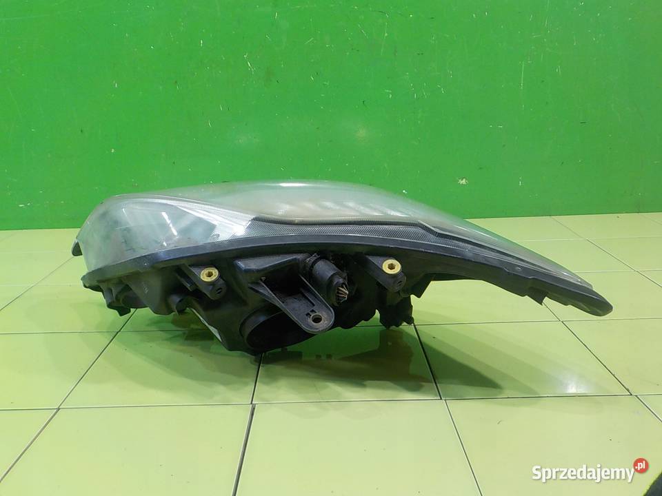 FORD KUGA MK1 I 25 B 10r 5D lampa prawa przod osobowe sprzedam