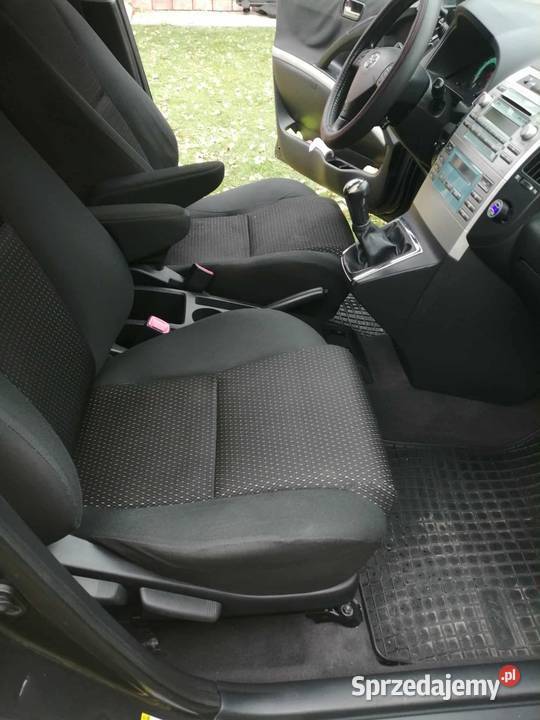 Ładna i Niezawodna Toyota Corolla Verso 18 Tarnogóra