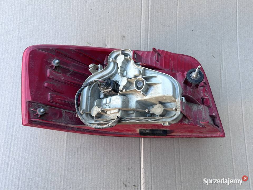 Lampa prawy tył Audi a3 8p 8p0945096 osobowe Grudziądz
