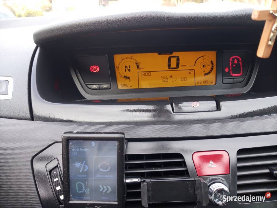 SprzedamCitroen C4 Grand Picasso 20 HDI 2010 R elektryczne szyby C4 Grand Picasso Krasnystaw