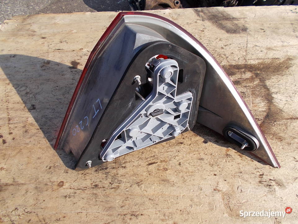 mercedes C220 01r 22 cdi lampa lewa tył sedan Lampy tylne Zamość