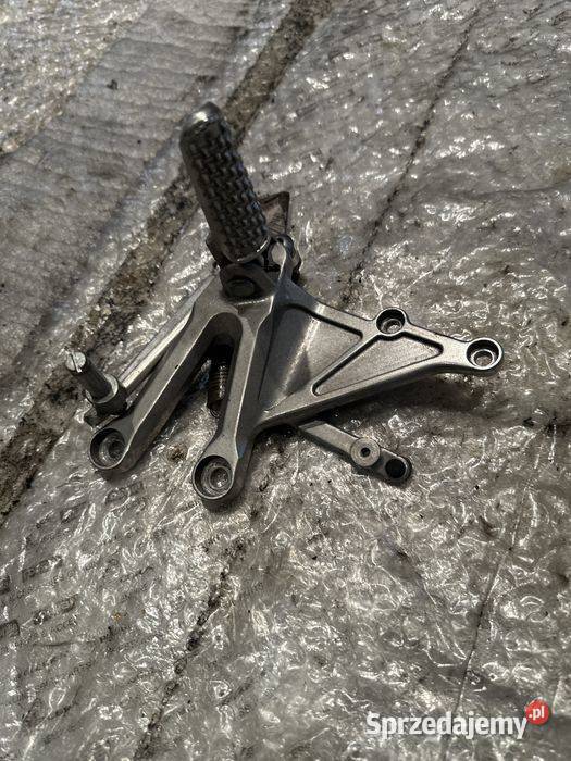 Set stelaż podnóżek prawego Honda CBR1000RR Pozostałe Poznań