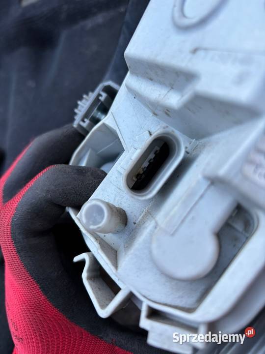 Wewnętrzna lewa tylna lampa audi a4b7 sedan Lampy tylne Świątniki Górne
