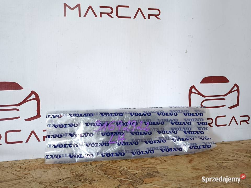 VOLVO XC60 II 17 ZAŚLEPKA NAROŻNIK TRÓJKĄT DRZWI Pleszew
