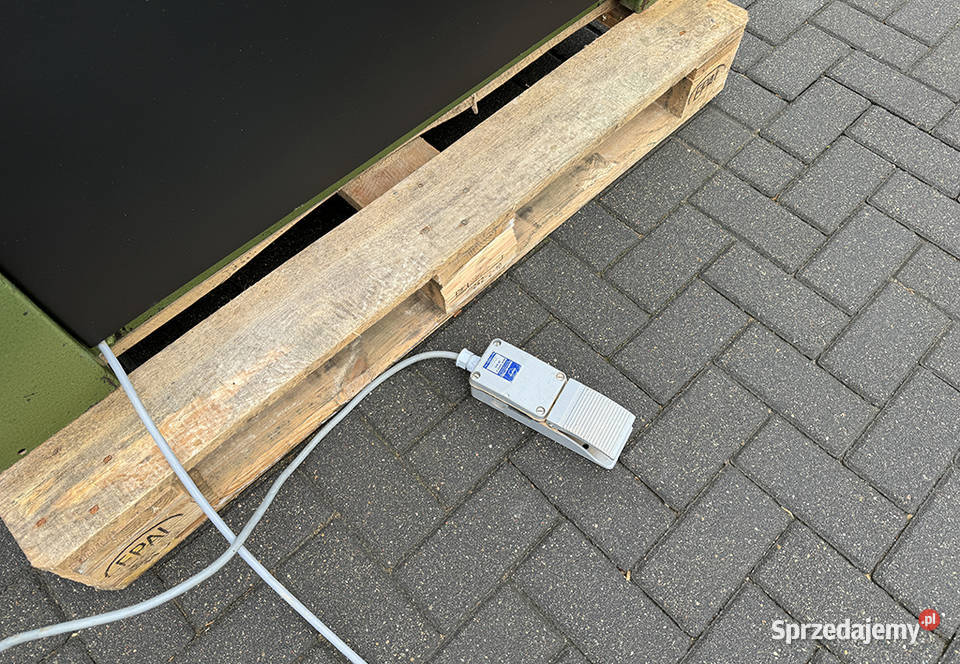 Zszywarka spajarka do forniru KUPER 900 pomorskie Sierakowska Huta