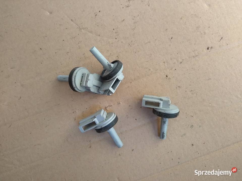 VW czujnik temperatury 1J0907543A 2 sztuki lubuskie Strzelce Krajeńskie