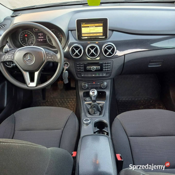 Mercedes B 180 Navi Kamera Cofania W246 2011