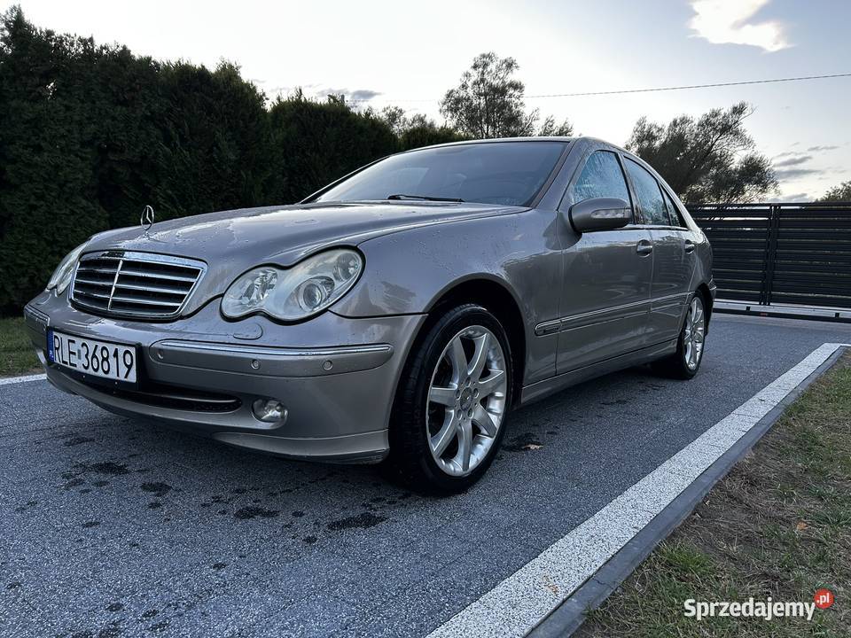 Mercedes-Benz Klasa C W203 2.6 v6 170 KM 4-matic Avantgarde