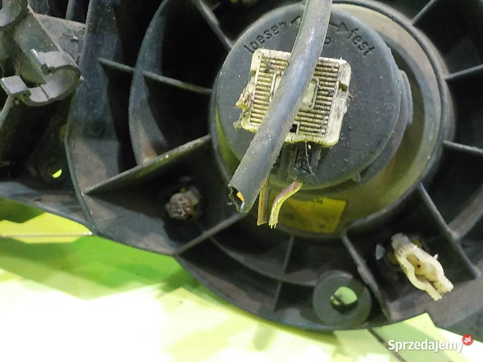 BMW 3 E30 25 B 89r KOMBI lampa lewa przod osobowe mazowieckie Suków sprzedam