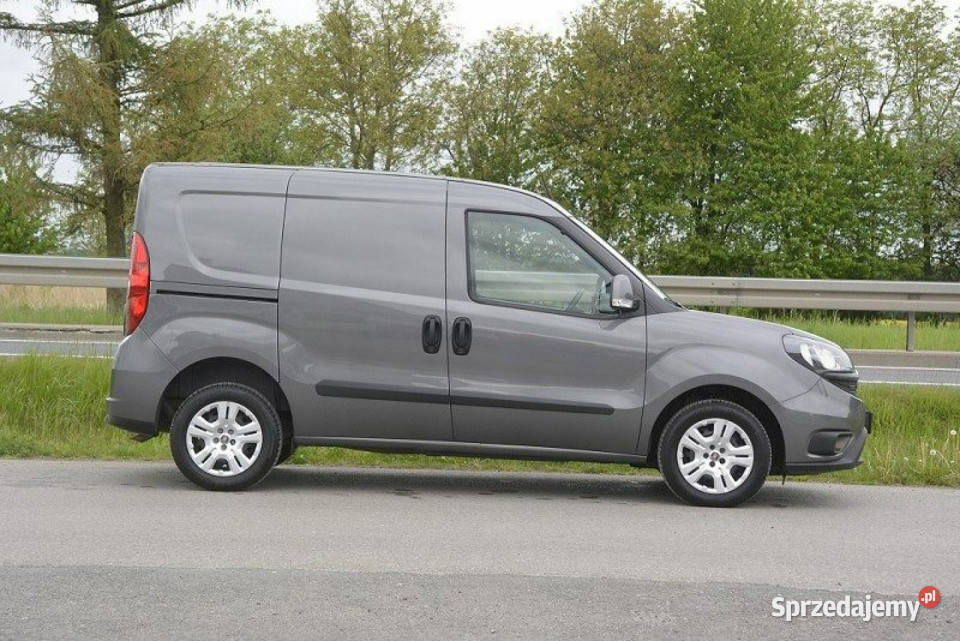 Fiat Doblo 16 MJ nawigacja bezwypadkowy stan nieuszkodzony podkarpackie Sędziszów Małopolski sprzedam