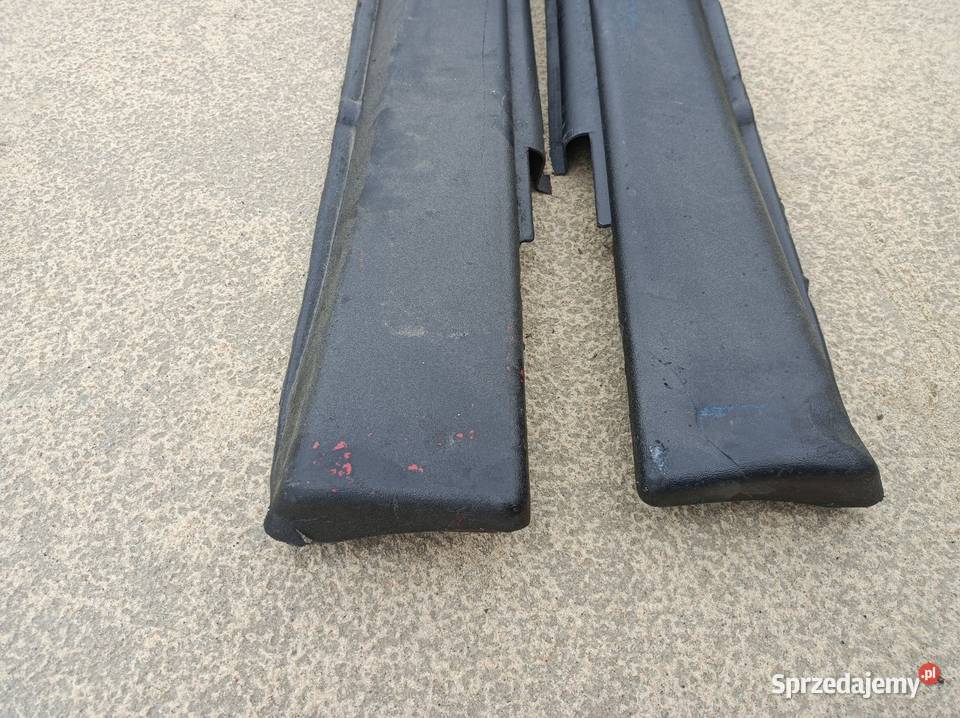 Polonez progi zewnętrzne nakładki plastikowe FSO osobowe Pionki