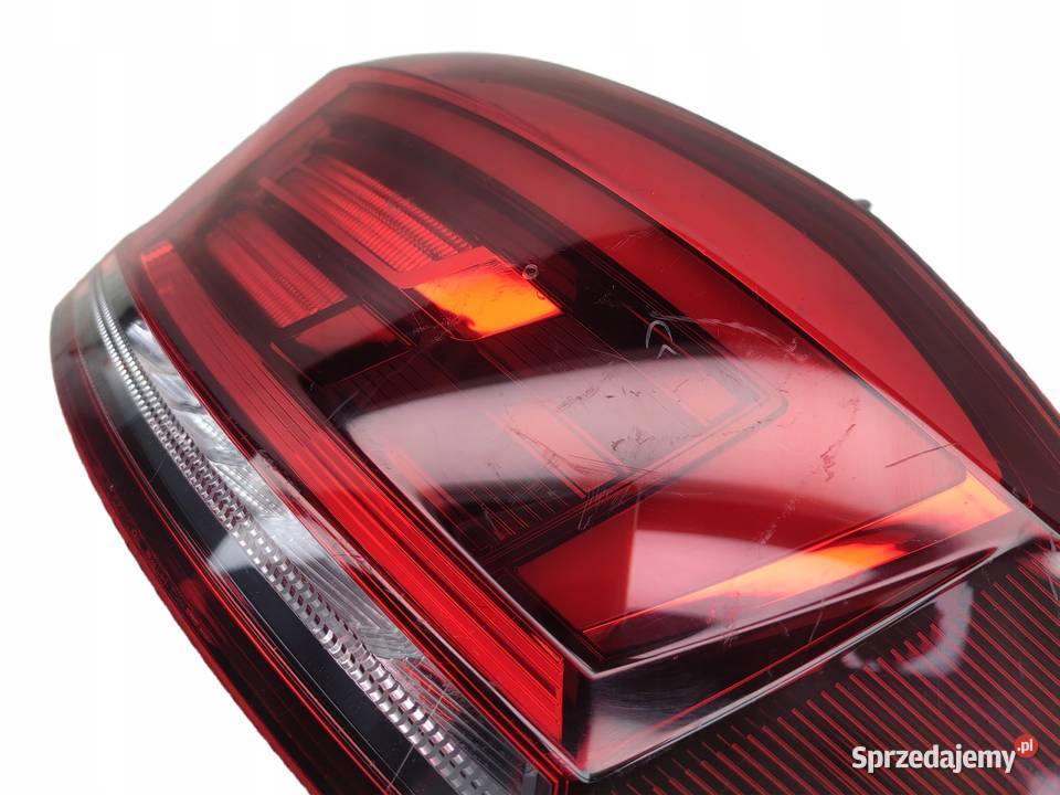 VW GOLF VII SPORTSVAN LAMPA LED TYLNA TYL PRAWA Przemęt