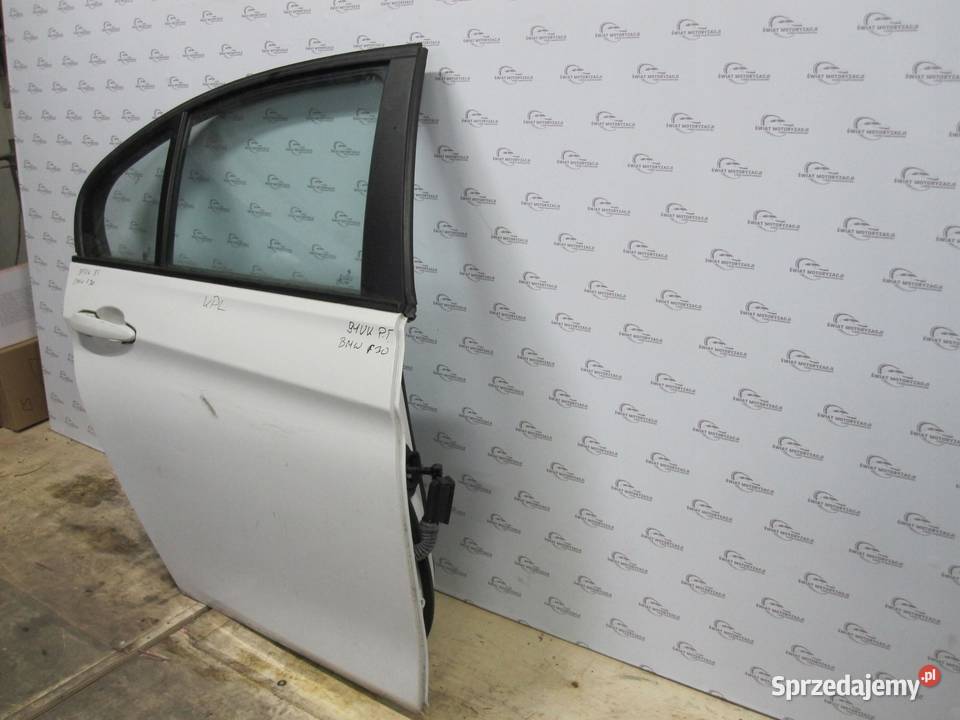 BMW F30 12r drzwi prawe tył Drzwi