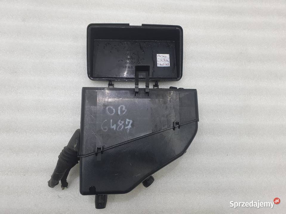 SKRZYNKA BEZPIECZNIKÓW FORD GALAXY 20 7M0937573