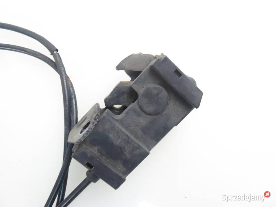 ZAMEK MASKI MERCEDES 204 2048800260