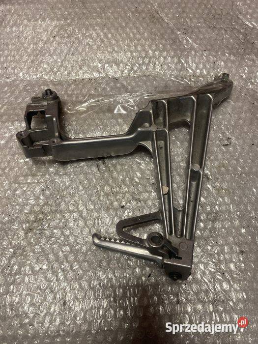 Honda VFR 750 set podnóżek C657