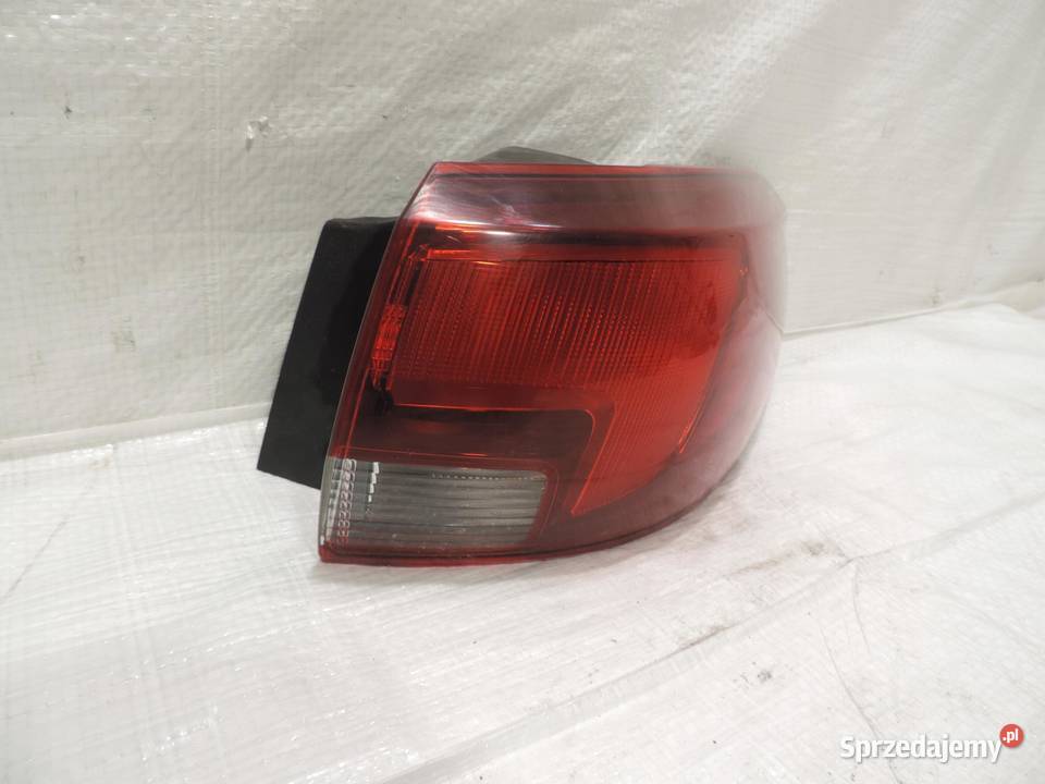 LAMPA PRAWY TYŁ KOMBI OPEL ASTRA K V 39077375 osobowe