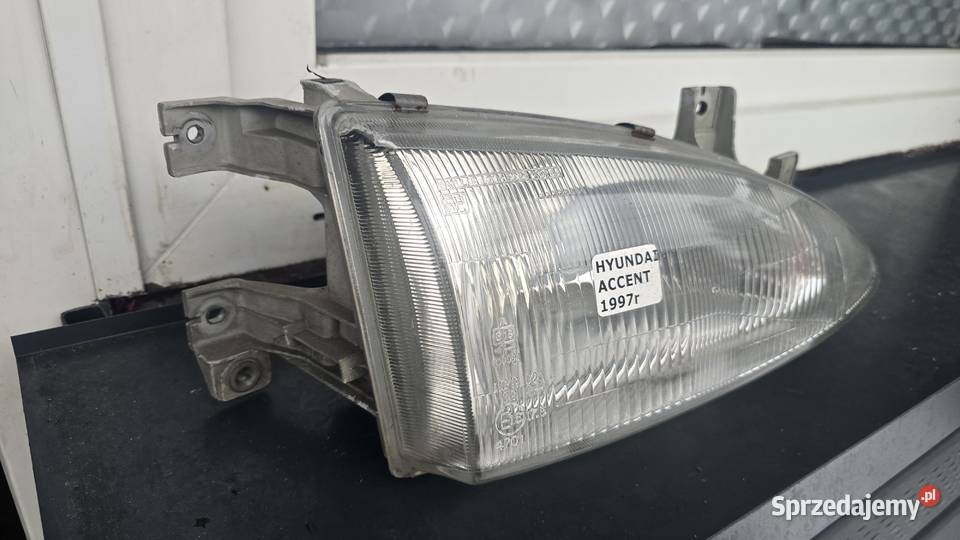 Hyunday Accent 1997 prawy przód Sosnowiec