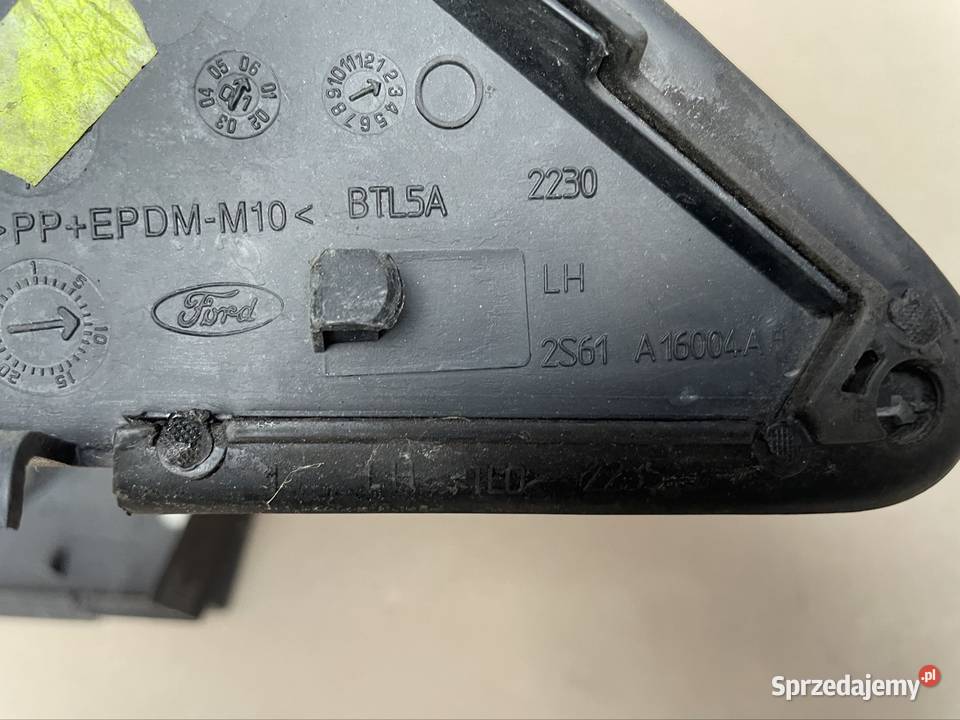 Trójkąt błotnika lewy prawy Ford fiesta mk6 lift Motoryzacja Szczecin sprzedam
