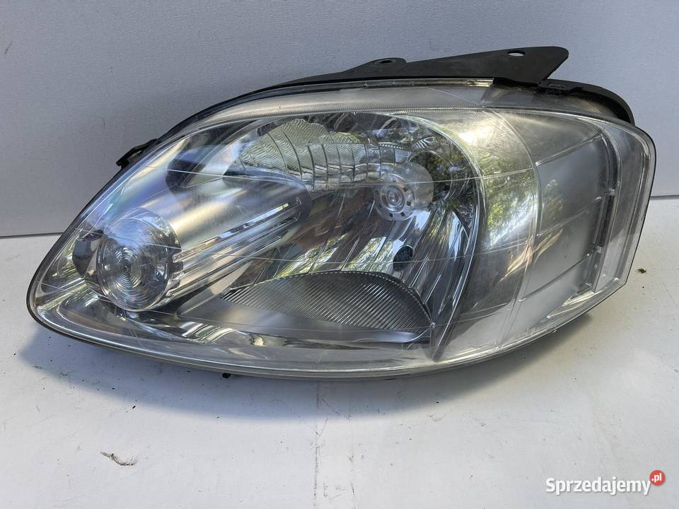 VW FOX LEWA LAMPA PRZÓD Ostroróg