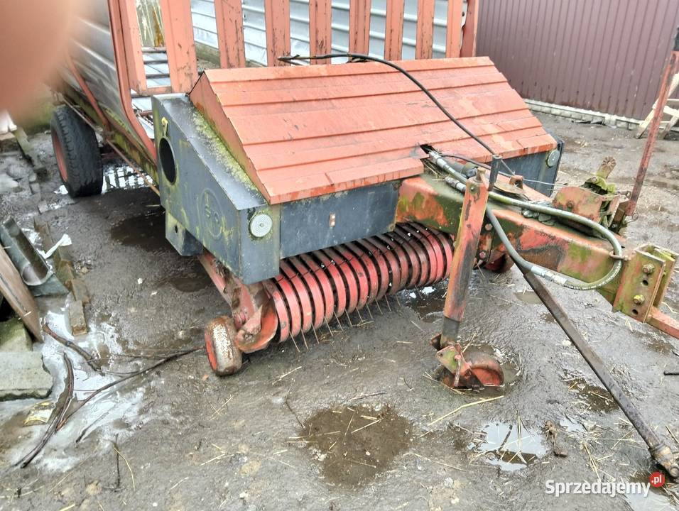 Przyczepa samozbierająca